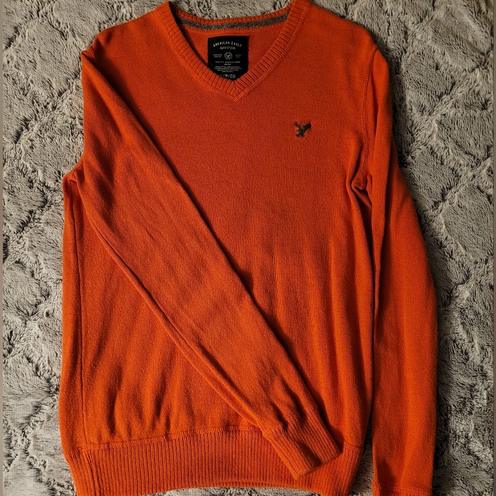 AE sweater. Small